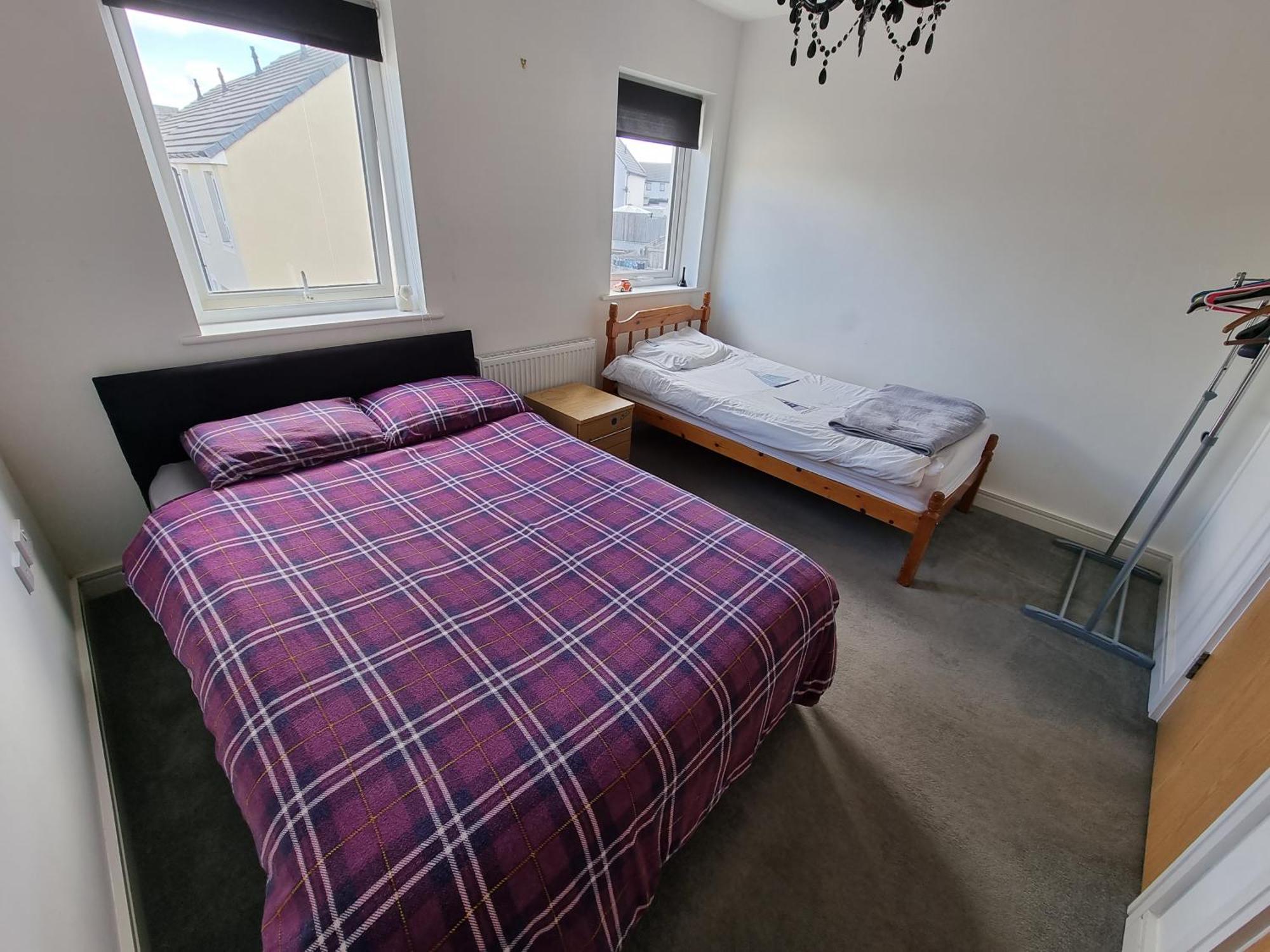 King En-Suite Close To The A30 Camborne Exterior photo
